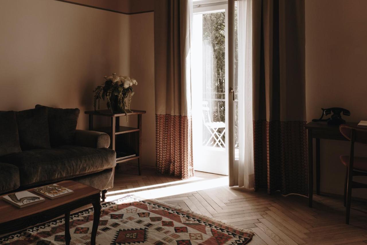Parkhotel Mondschein, A Member Of Design Hotels Bolzano Dış mekan fotoğraf