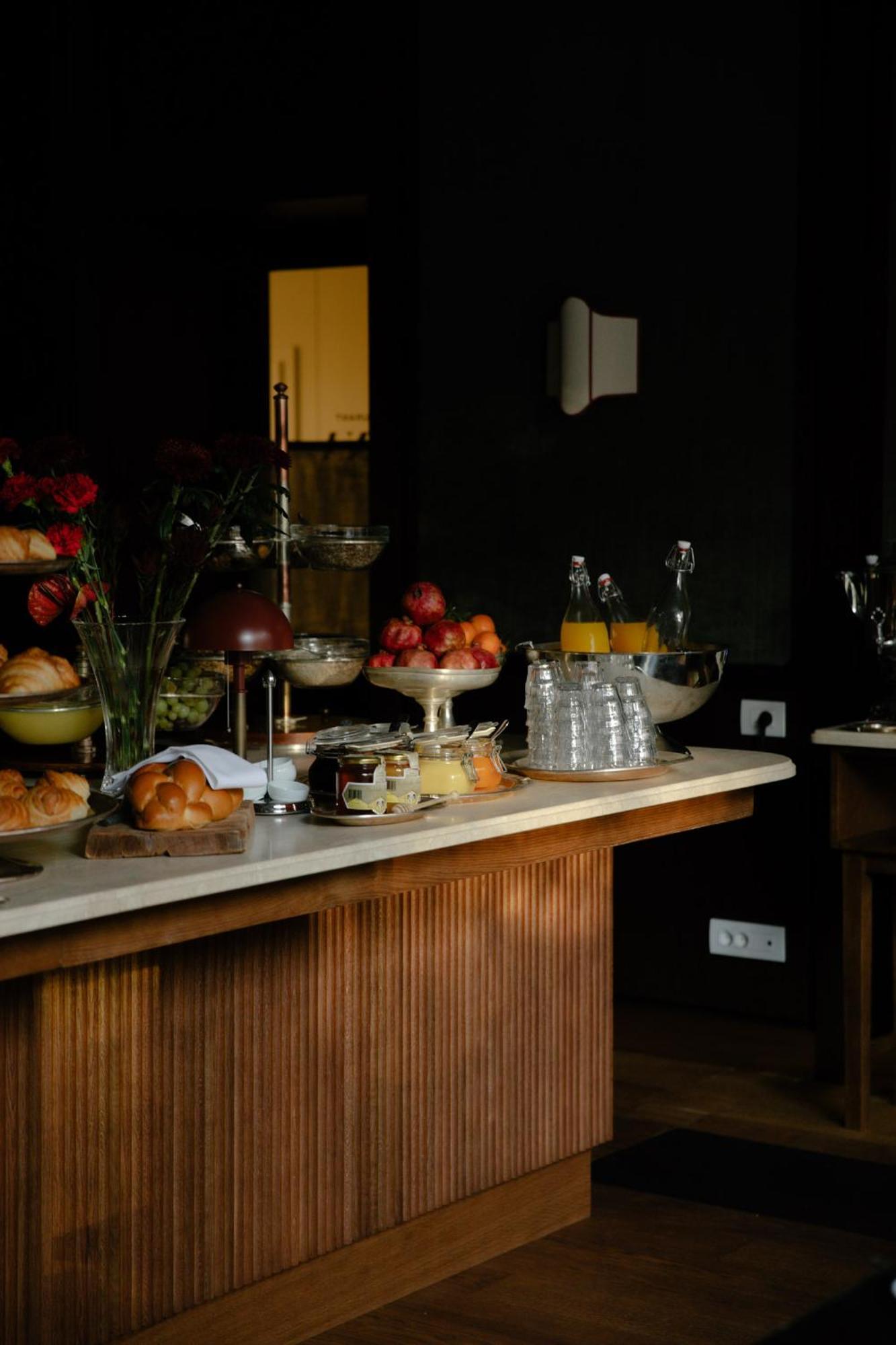 Parkhotel Mondschein, A Member Of Design Hotels Bolzano Dış mekan fotoğraf